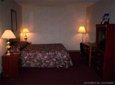 Sunflower Inn & Suites - Garden City Værelse billede