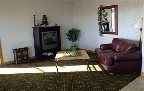 Sunflower Inn & Suites - Garden City Eksteriør billede